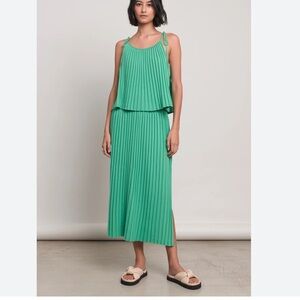 Eleven Six Spearmint Green Knit Violet Pleated Midi Skirt Size Medium/Large